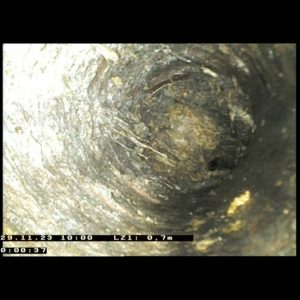 Rohrkamera entdeckt Schäden im Abwasserkanal